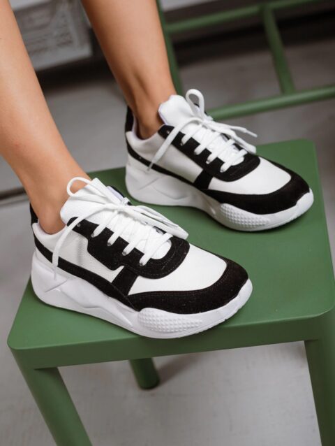 Nina Blanco y Negro