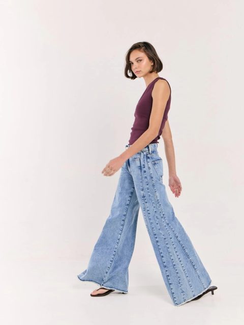 Alternative view of Jean Wide Leg Pol