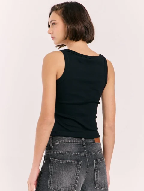 Alternative view of Musculosa Charo Negra